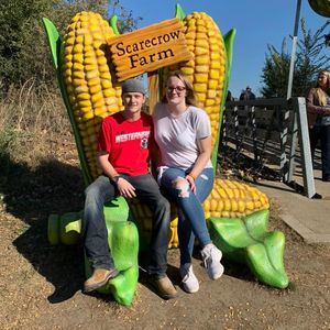 Meet your Posher, Lainey